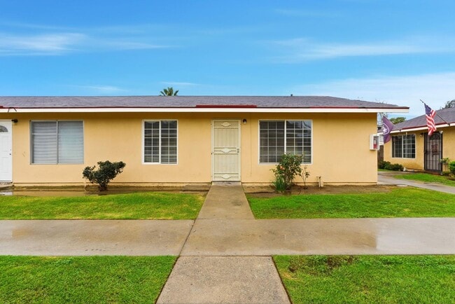 616 S Irwin St in Hanford, CA - Building Photo - Building Photo