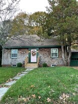 5 Ocean House Rd in Cape Elizabeth, ME - Building Photo