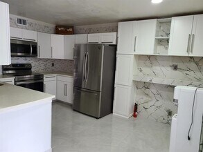 13851 Oneida Dr in Delray Beach, FL - Building Photo - Building Photo