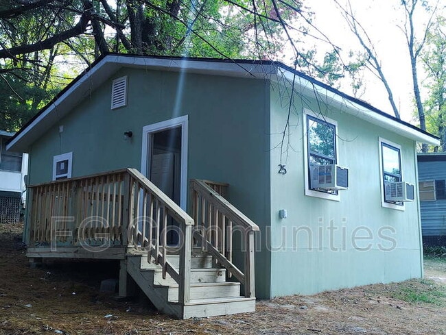 property at 25 Center Park Ln