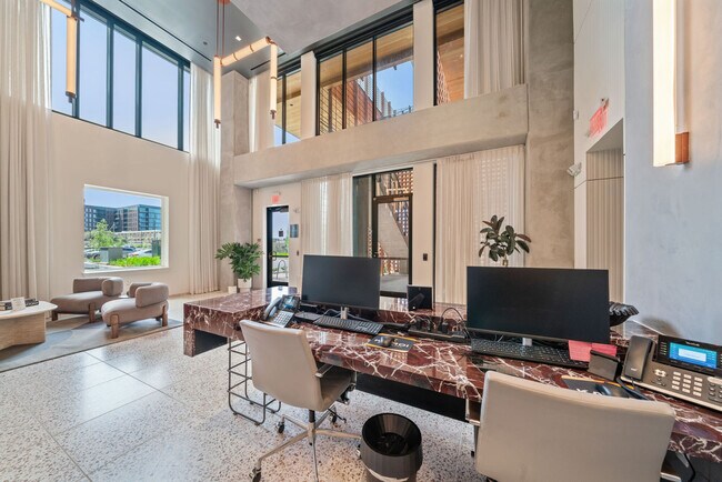 The Mill Residences in Houston, TX - Foto de edificio - Building Photo