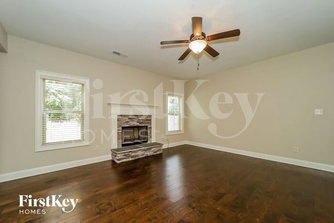 190 Village Park Dr in Newnan, GA - Building Photo - Building Photo
