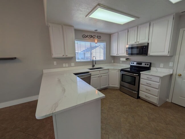 property at 351 S Valley View Dr