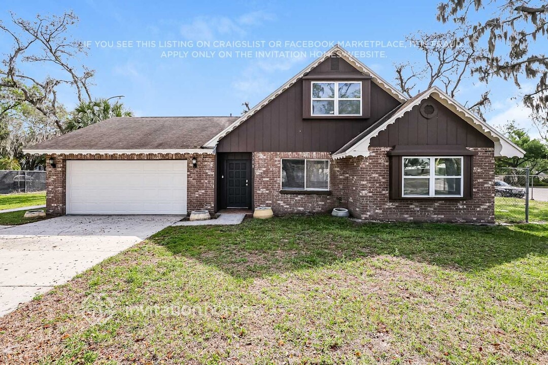 3308 Countryside St in Brandon, FL - Foto de edificio
