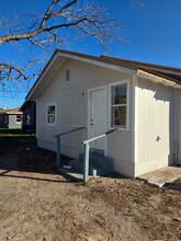 1102 E Canal St in Mulberry, FL - Building Photo - Building Photo