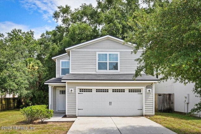 8207 Highfield Ave in Jacksonville, FL - Building Photo - Building Photo