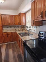 32139 Balmoral St in Garden City, MI - Building Photo - Building Photo