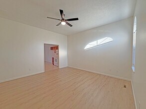 4835-4837 S Glenn Ave in Springfield, MO - Building Photo - Building Photo