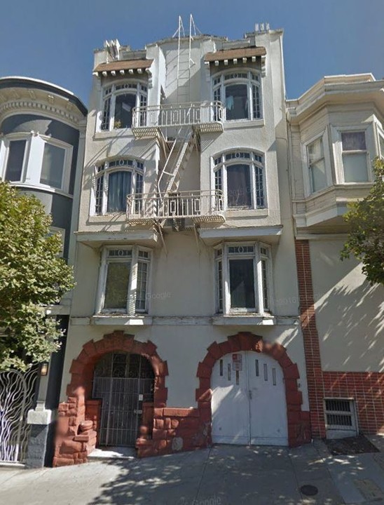 1306 California in San Francisco, CA - Building Photo