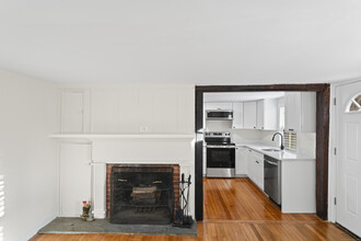 3 Riverside Rd in Newtown, CT - Building Photo - Building Photo