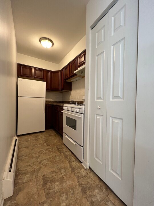 736 W Buena Ave in Chicago, IL - Building Photo