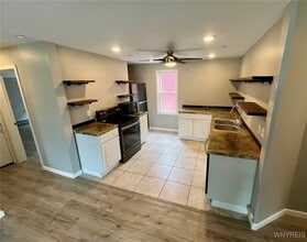 402 W Ferry St in Buffalo, NY - Building Photo - Building Photo