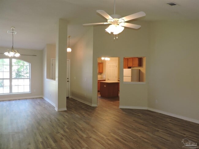 551 Riola Pl in Pensacola, FL - Building Photo - Building Photo