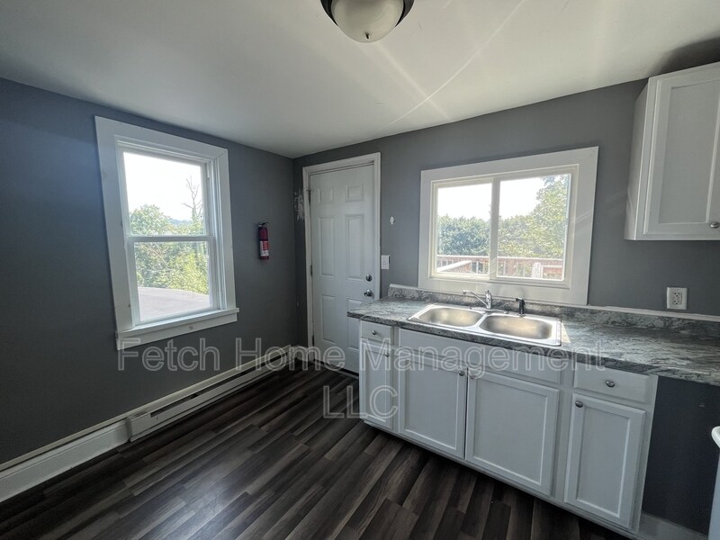 106 S Pershing Ave in York, PA - Building Photo