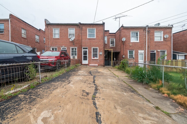 property at 3551 Elmley Ave