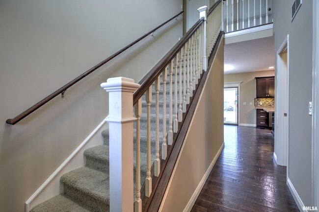 2708 W Sesame St in Dunlap, IL - Building Photo - Building Photo