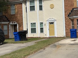 4011 Ketch Dr in Portsmouth, VA - Building Photo