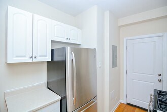 906 W Addison St, Unit 3 in Chicago, IL - Building Photo - Building Photo