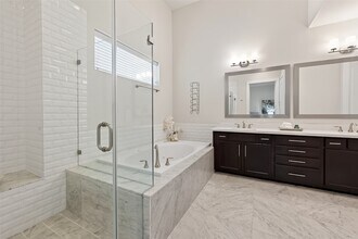 1508 Beall St in Houston, TX - Building Photo - Building Photo