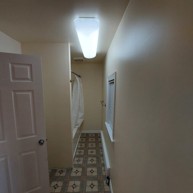 320 Lincoln St