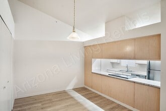 2710 Bluewater Dr in Lake Havasu City, AZ - Building Photo - Building Photo