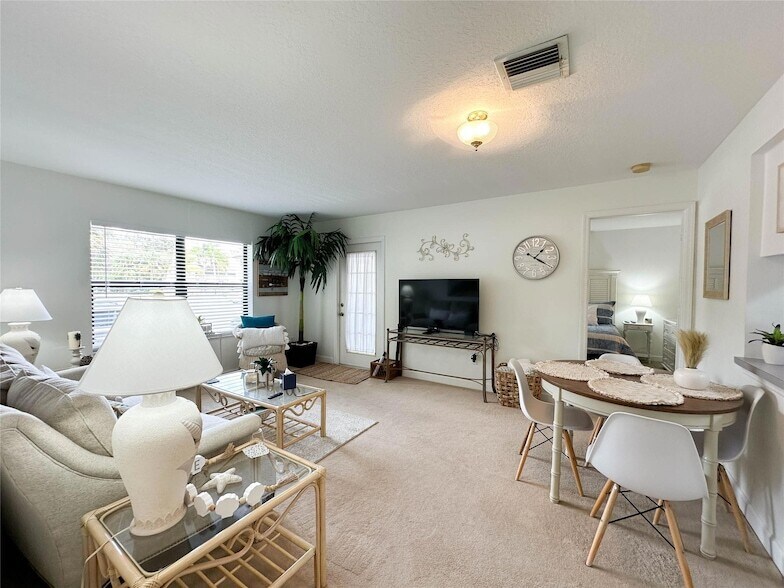 2444 SE Garden Terrace, Unit 301 in Port St. Lucie, FL - Building Photo