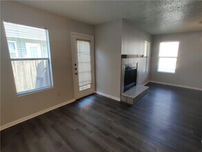 8705 Schick Rd in Austin, TX - Building Photo - Building Photo
