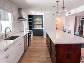 1911 E Gemini Dr in Tempe, AZ - Foto de edificio - Building Photo