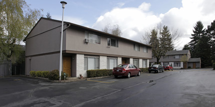 Hidden Village Apartments in Vancouver, WA - Foto de edificio - Building Photo