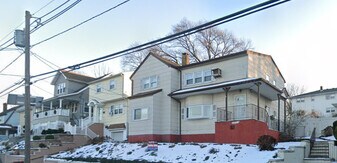 61 Centre St, Unit 2ndfloor in Nutley, NJ - Building Photo