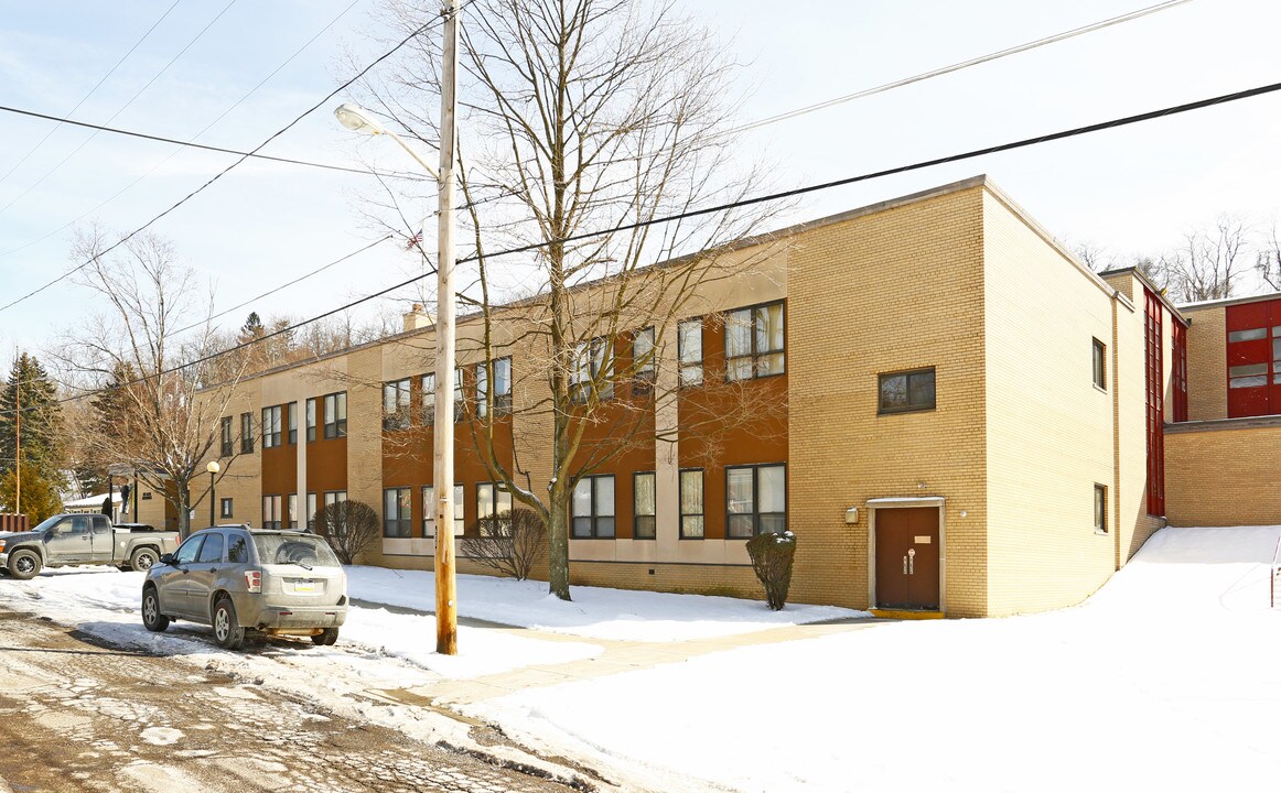 Bry-Mard Apartments in Pittsburgh, PA - Foto de edificio