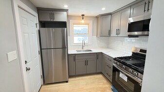 3 Mamelon Cir, Unit 2 in Boston, MA - Building Photo