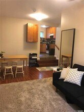 2 Harbor Cir in Centerport, NY - Building Photo - Building Photo