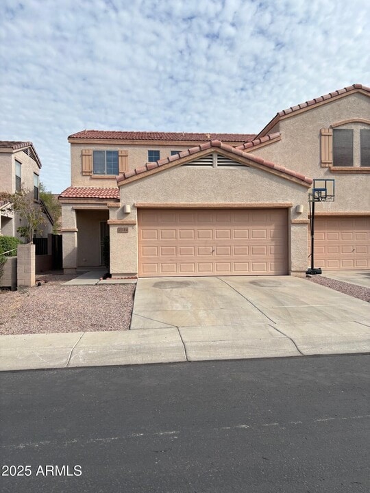 7014 W Mercer Ln in Peoria, AZ - Building Photo