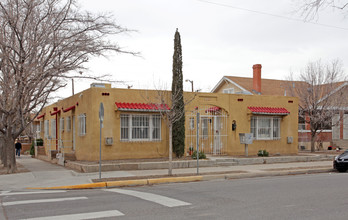 123 Edith Blvd SE in Albuquerque, NM - Foto de edificio - Building Photo