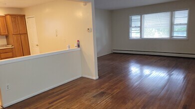 110 Boylan St, Unit 110 Boylan St #1 in Newark, NJ - Building Photo - Building Photo
