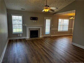 2118 Queen Elizabeth Ln in Hope Mills, NC - Building Photo - Building Photo