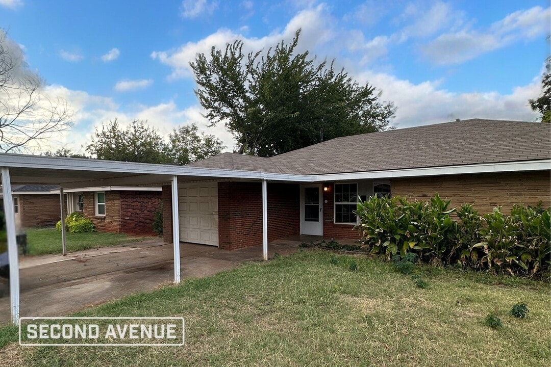 1217 NE 45th St in Oklahoma City, OK - Building Photo
