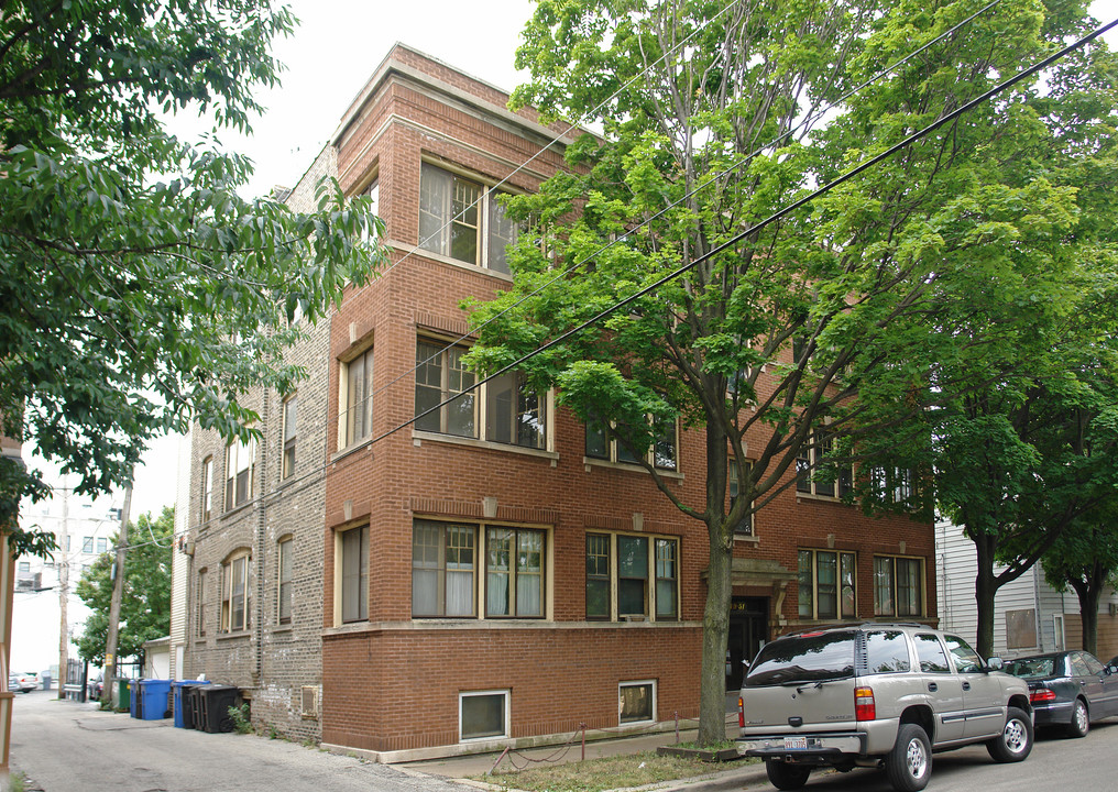 1949-1951 W Cuyler Ave in Chicago, IL - Building Photo