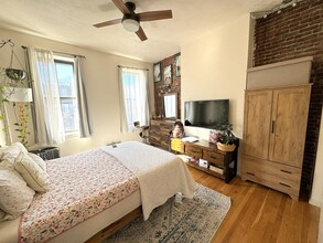 84 Berkeley St, Unit 3 in Boston, MA - Building Photo - Building Photo