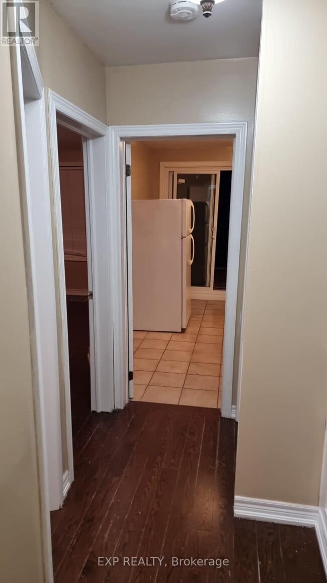 841 Runnymede Rd in Toronto, ON - Building Photo - Building Photo