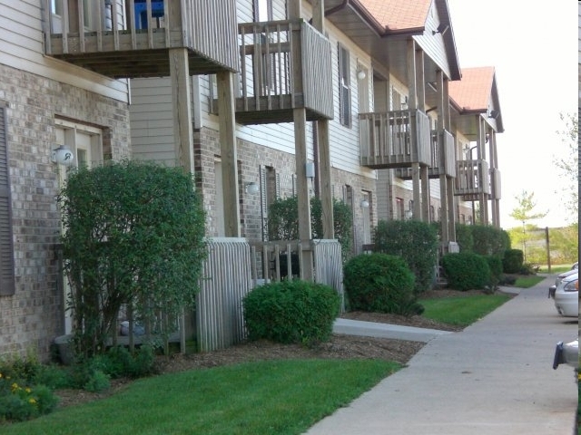 Lida Lake Estates Apartments in Rochelle, IL in Rochelle, IL - Building Photo - Building Photo