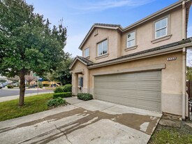 4455 Meadow Valley Cir in Fairfield, CA - Building Photo