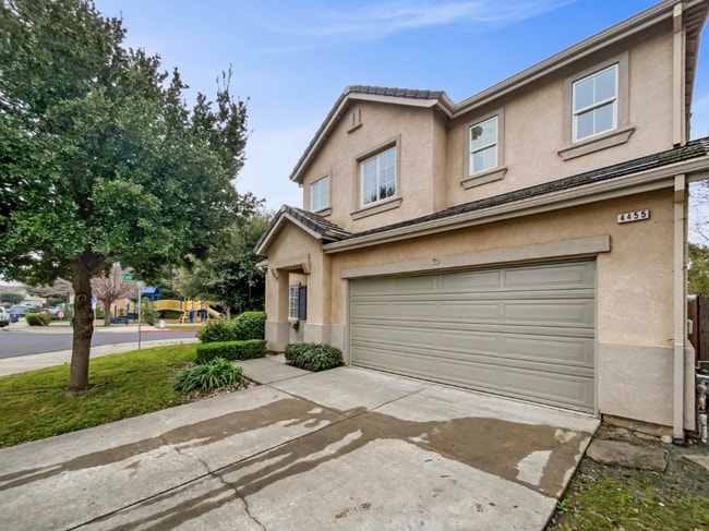4455 Meadow Valley Cir