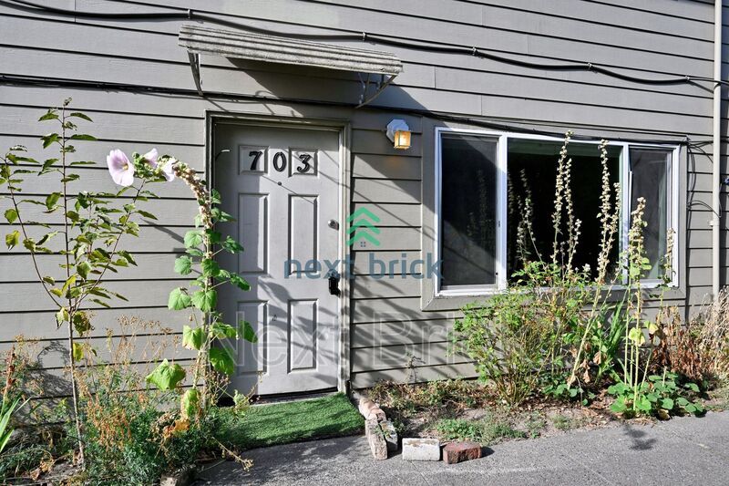 701 S Kenyon St in Seattle, WA - Building Photo