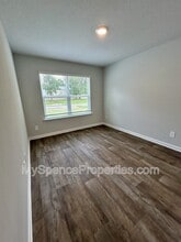7789 Pin Oak Dr N in Theodore, AL - Foto de edificio - Building Photo