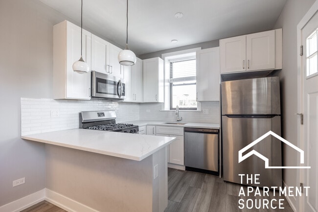 property at 3941 N Janssen Ave