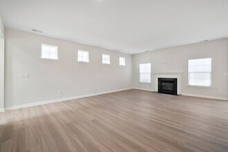 12820 Canterbury Castle Dr in Charlotte, NC - Building Photo - Building Photo