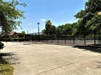 2146 Hazlitt Dr photo'