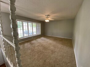 517 N Kyle Ave in Republic, MO - Building Photo - Building Photo